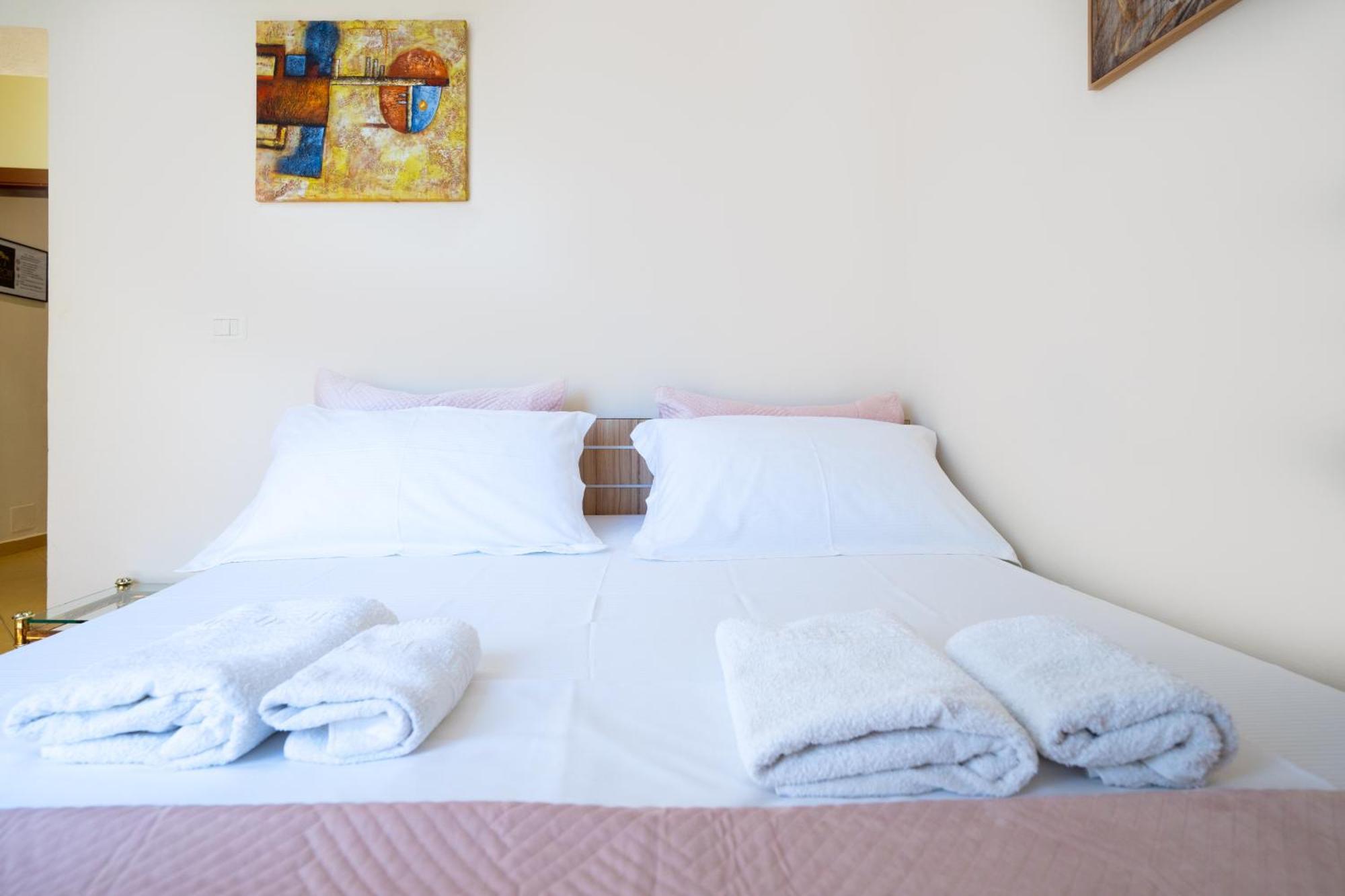 Sea Point Apartments Durres Ngoại thất bức ảnh